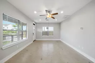 603 Edgewood St, Houston, TX 77023 - Photo 6