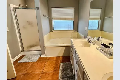 200 Washington Avenue, Clute, TX 77531 - Photo 10