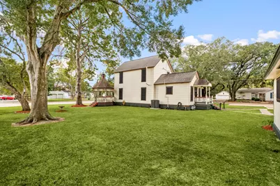 816 W Adoue Street, Alvin, TX 77511 - Photo 26