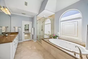 2426 Nantucket Dr, Houston, TX 77057 - Photo 20