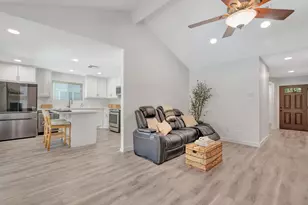 109 Country Ln, League City, TX 77573 - Photo 12
