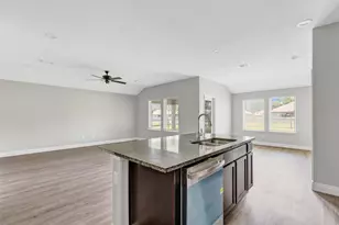 214 Kickapoo Dr, Anahuac, TX 77514 - Photo 14