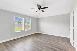 214 Kickapoo Dr, Anahuac, TX 77514 - Photo 24