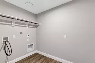 214 Kickapoo Dr, Anahuac, TX 77514 - Photo 30