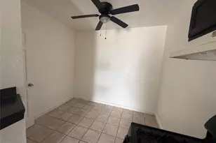 938 Zoe St, Houston, TX 77020 - Photo 10