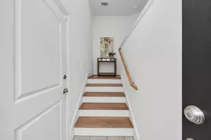 1628 W 24th St, Houston, TX 77008 - Photo 8
