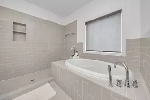 1628 W 24th St, Houston, TX 77008 - Photo 28