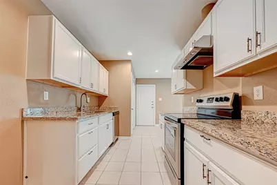 14538 Dartwood Drive, Houston, TX 77049 - Photo 6