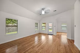 2118 Midnight Ln, Houston, TX 77047 - Photo 12