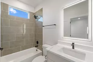 4711 Thornton Villas Ln, Houston, TX 77018 - Photo 24