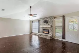 8903 Wilson Reid Dr, Houston, TX 77040 - Photo 6