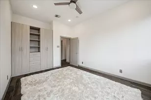49 Briar Hollow Ln, Houston, TX 77027 - Photo 26