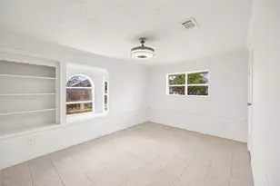 12710 McClosky St, Houston, TX 77037 - Photo 32