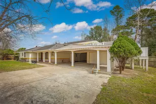 12710 McClosky St, Houston, TX 77037 - Photo 1