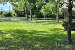 1935 S Cherry St, Tomball, TX 77375 - Photo 12