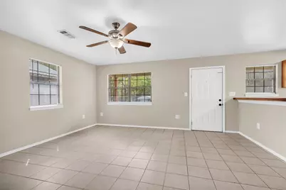 14236 E Ravine Run, Willis, TX 77318 - Photo 10