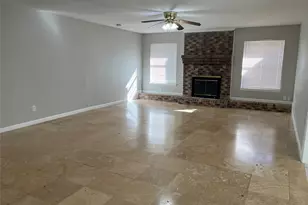 2402 Fawnwood Ln, Spring, TX 77386 - Photo 2