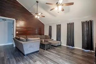 1704 Crockett St, Orange, TX 77630 - Photo 12