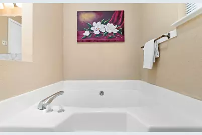 806 E Wildwood Drive, Village Mills, TX 77663 - Photo 22