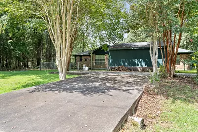 806 E Wildwood Drive, Village Mills, TX 77663 - Photo 30