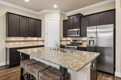 2611 Shady Woods Lane, Houston, TX 77008 - Photo 4