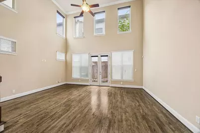 2611 Shady Woods Lane, Houston, TX 77008 - Photo 6