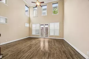 2611 Shady Woods Ln, Houston, TX 77008 - Photo 6