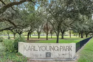 4024 Lanark Ln, Houston, TX 77025 - Photo 38