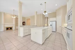 15511 Pinenut Bay Ct, Houston, TX 77059 - Photo 22