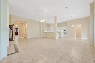 15511 Pinenut Bay Ct, Houston, TX 77059 - Photo 18