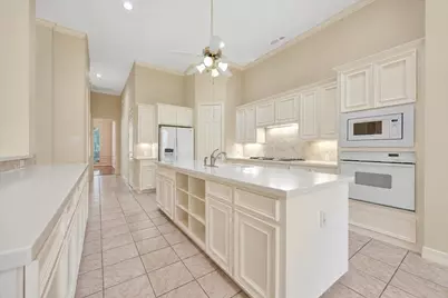 15511 Pinenut Bay Court, Houston, TX 77059 - Photo 26