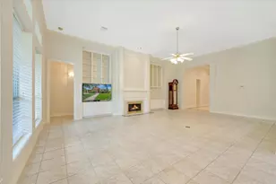 15511 Pinenut Bay Ct, Houston, TX 77059 - Photo 16