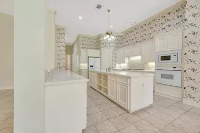 15511 Pinenut Bay Court, Houston, TX 77059 - Photo 20