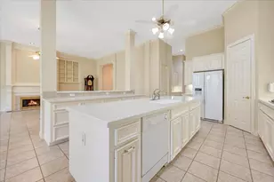 15511 Pinenut Bay Ct, Houston, TX 77059 - Photo 24