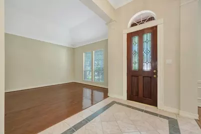 15511 Pinenut Bay Court, Houston, TX 77059 - Photo 4