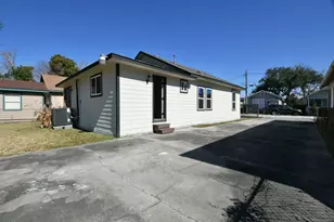 2119 Carter St, Houston, TX 77008 - Photo 24