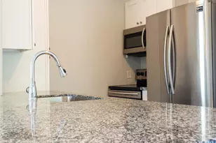 308 E 31st St, Houston, TX 77018 - Photo 2