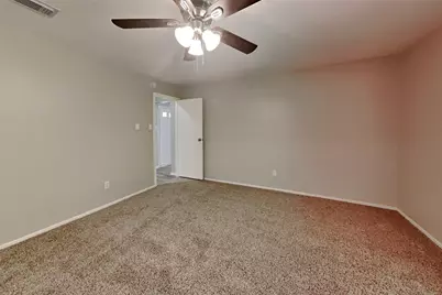 11 Fiddleleaf Court, The Woodlands, TX 77381 - Photo 8