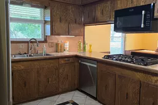 2505 Mary Ave, Pearland, TX 77581 - Photo 6