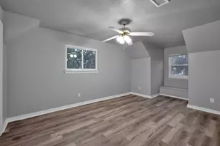 402 Pine Manor Dr, Conroe, TX 77385 - Photo 16