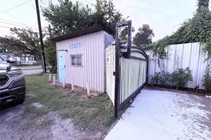 6325 Cullen Blvd, Houston, TX 77021 - Photo 12