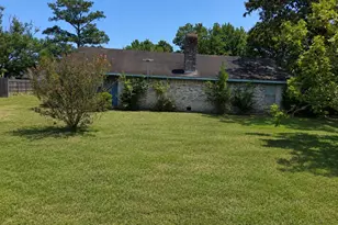 707 Willow Ave, Cleveland, TX 77327 - Photo 2