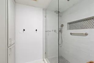 6663 Bayou Glen Rd, Houston, TX 77057 - Photo 10