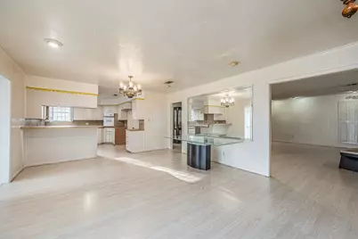 114 Caldwell Street, Baytown, TX 77520 - Photo 14