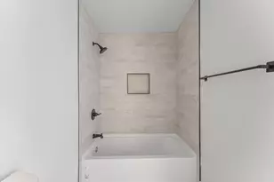 8655 Tilgham St, Houston, TX 77029 - Photo 22