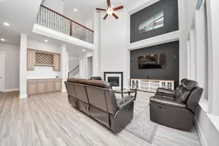 10015 Crescent Wood Dr, Missouri City, TX 77459 - Photo 6