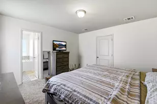 100 Oakwood Ct, Huntsville, TX 77320 - Photo 14