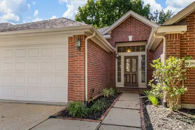 1106 Kerri Court, Sugar Land, TX 77479 - Photo 4