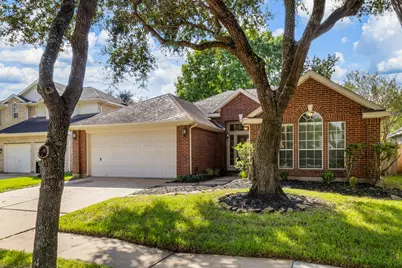 1106 Kerri Court, Sugar Land, TX 77479 - Photo 2