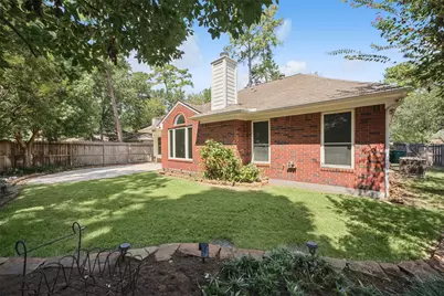 116 N Acacia Park Circle, The Woodlands, TX 77832 - Photo 34